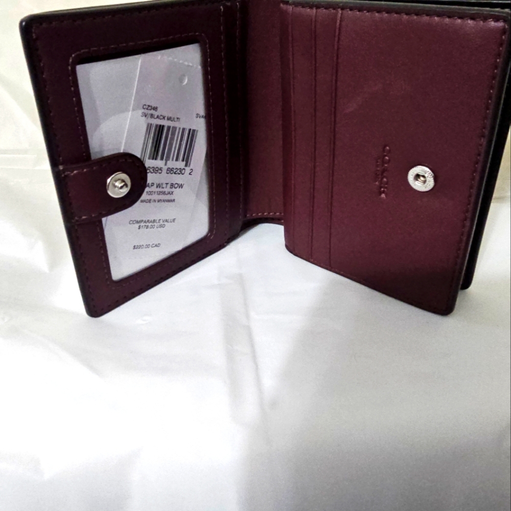 Coach Snap Wallet - Picture 3 of 4